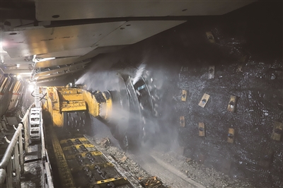 一季度全省煤炭產(chǎn)量達(dá)到3.35億噸，同比增長(zhǎng)8.9%——山西不折不扣落實(shí)煤炭增產(chǎn)保供任務(wù)